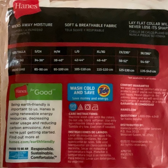 3 Hanes t-shirts NEW IN PACKAGE - Picture 2 of 4